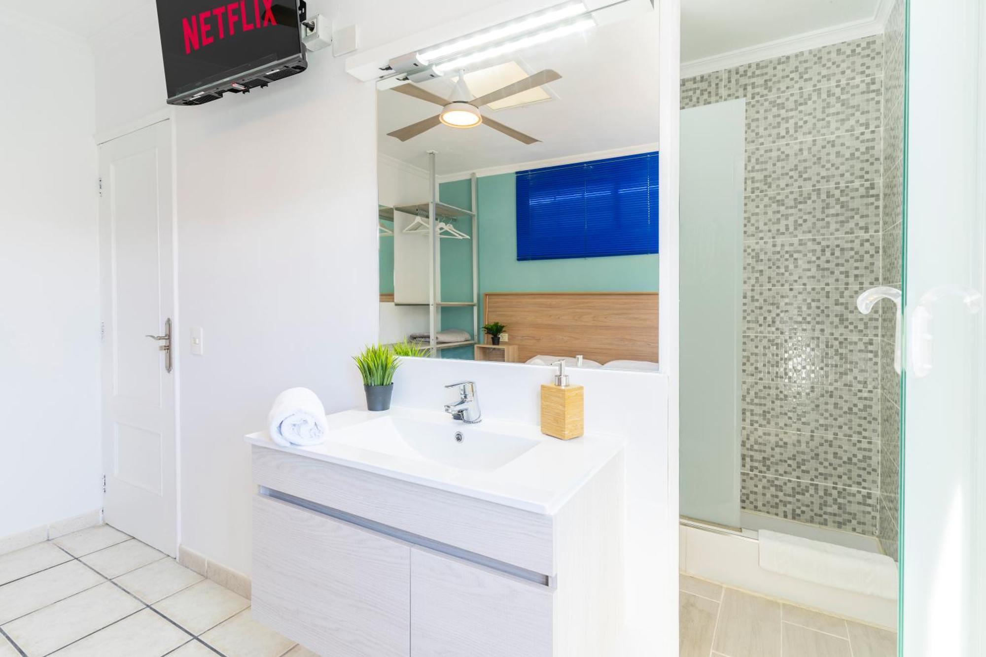 Guest House Villa Neon Tenerife Арона Екстериор снимка